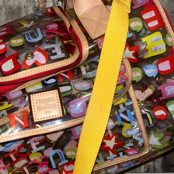 🐩♥️🐩•🫦🦆Dooney & Bourke x 🐾 Bougie Pup Vibes…